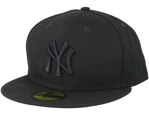 all black yankees fitted hat.